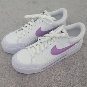 Nike Womens Court Legacy Lift